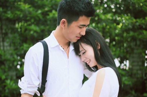 摆路边摊卖金鱼赚钱吗贴吧